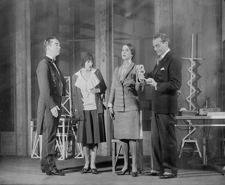 Rossum Universal Robots play 1927 