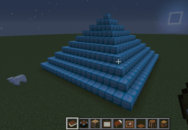 Bilde av en pyramide av diamantblokker