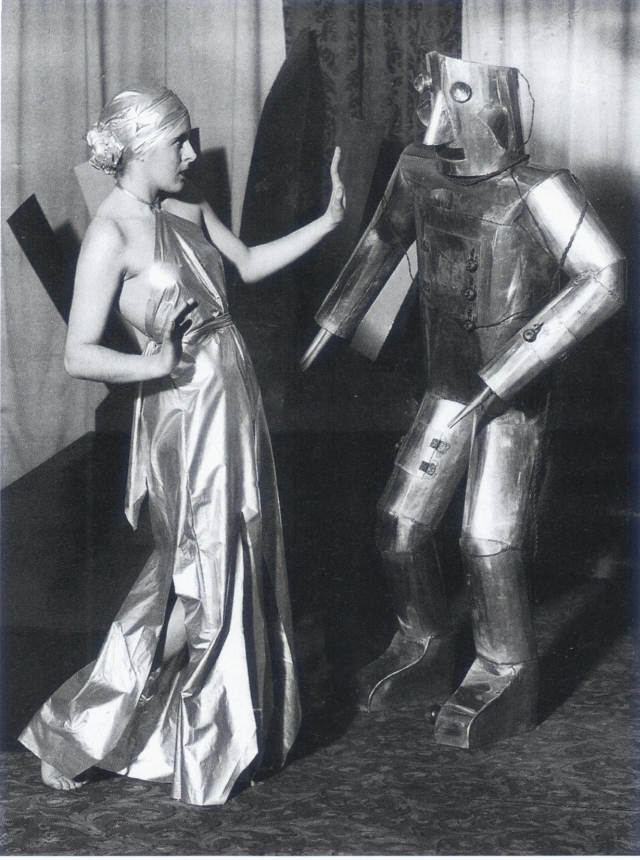Robot historic,  1933. At a 'fairytale ball' in Grosvenor House in  London a couple represents 'Beauty and the Beast'. The Beauty is played  by Rose Vincent.,  01.01.1933